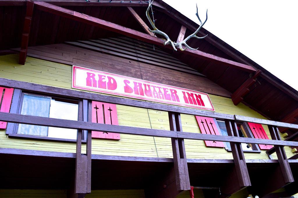 Red Shutter Inn Rossland Exterior foto